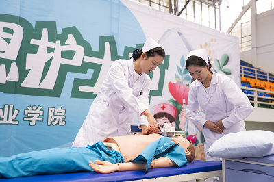 我们的护士 我们的未来——易倍体育-易倍中国有限公司官网成功举办5·12国际护士节活动暨授帽仪式(图10)
